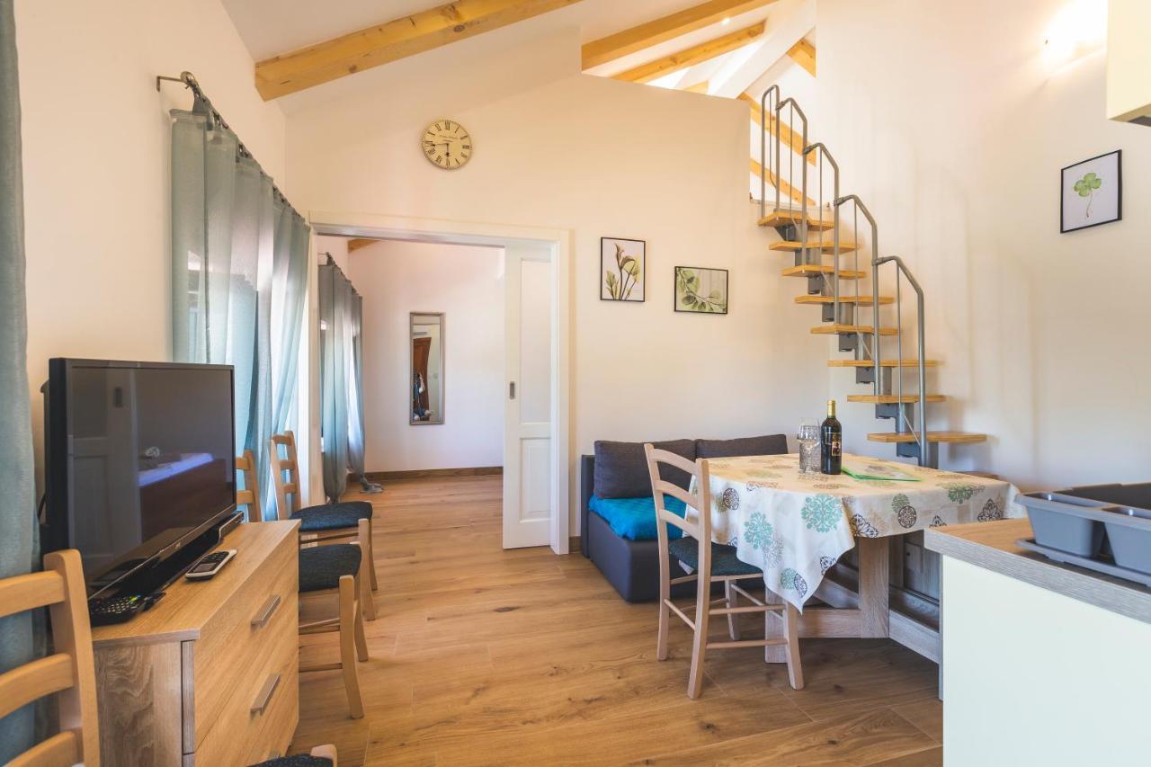 Vinea Apartmani Umag, Ulica G Garibaldia 2 Exteriör bild