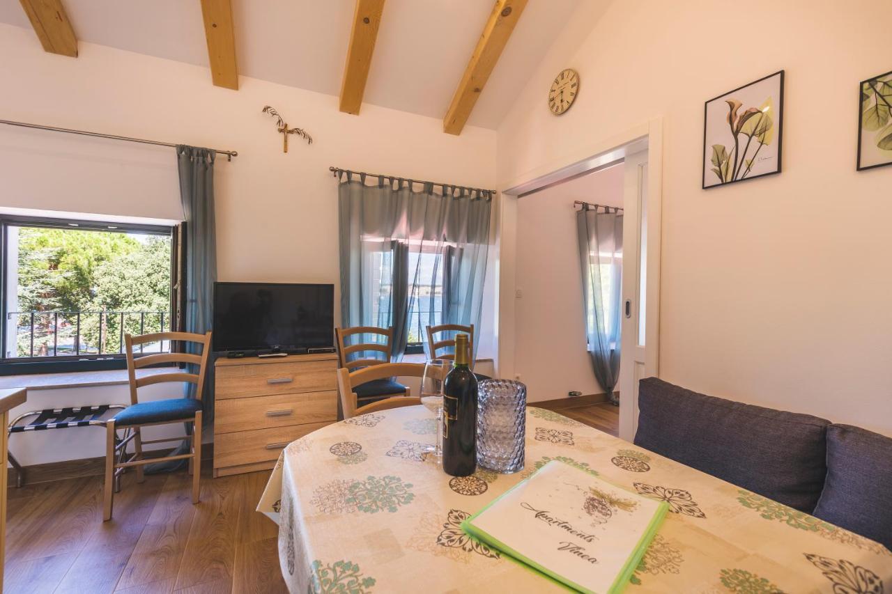 Vinea Apartmani Umag, Ulica G Garibaldia 2 Exteriör bild