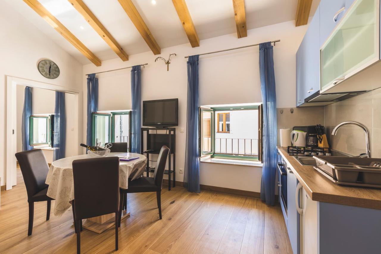 Vinea Apartmani Umag, Ulica G Garibaldia 2 Exteriör bild