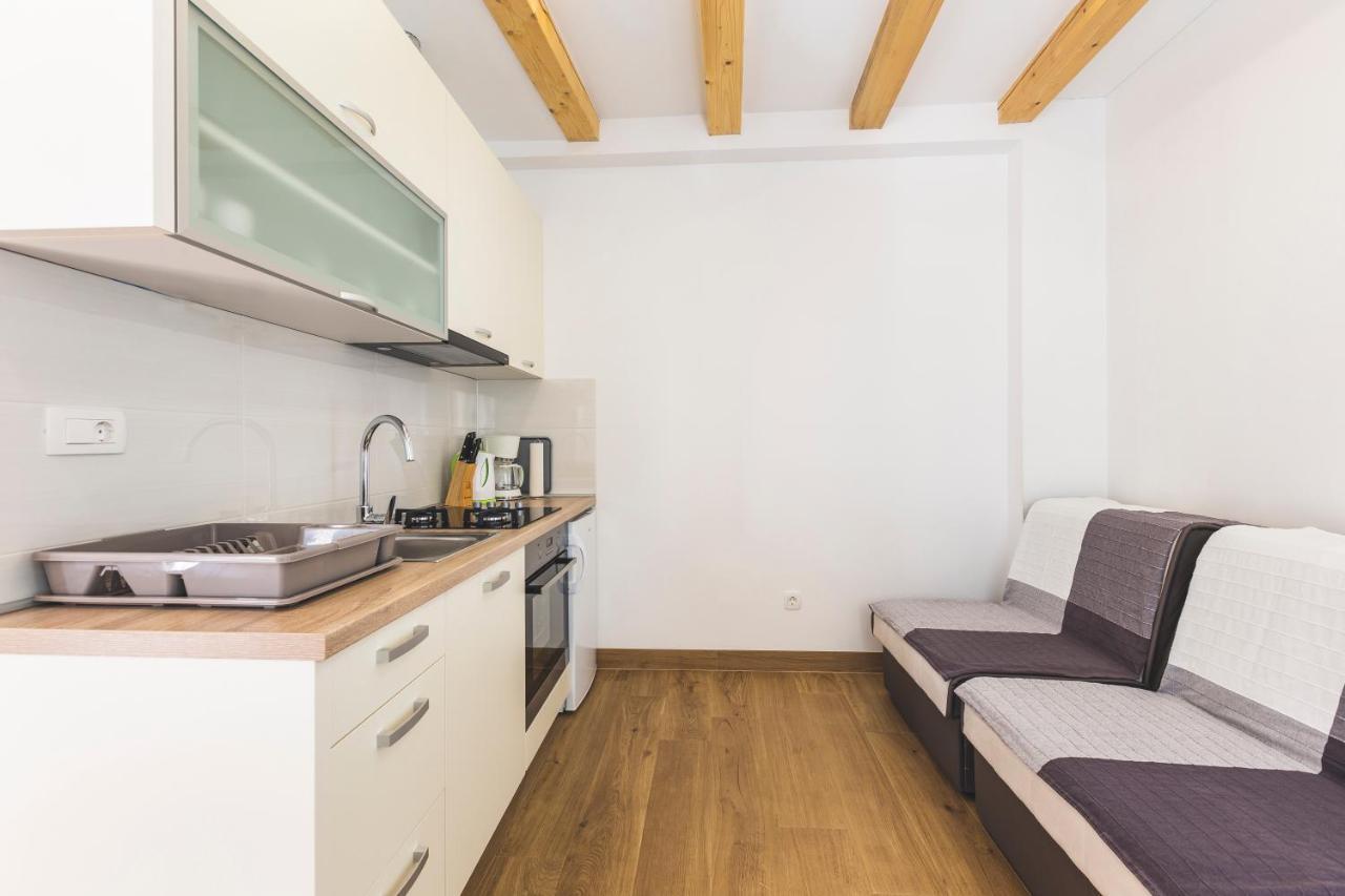 Vinea Apartmani Umag, Ulica G Garibaldia 2 Exteriör bild